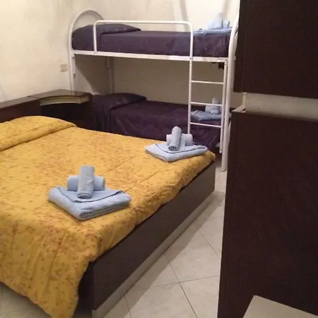 Foscolomare Apartment